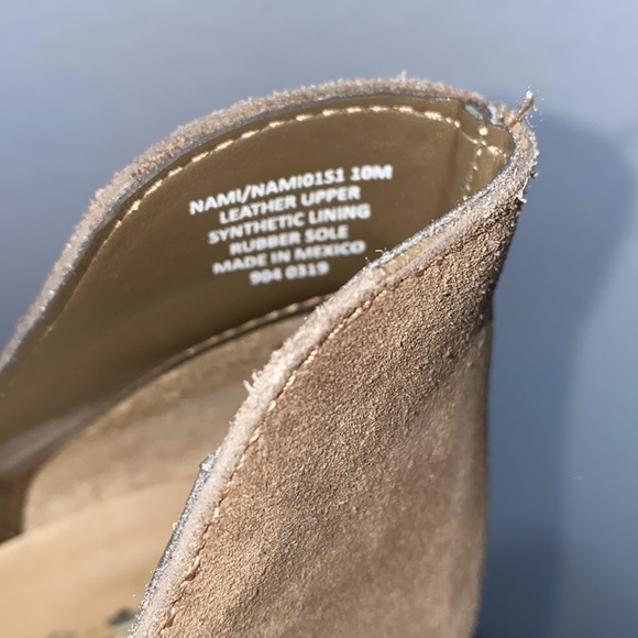 Steve Madden Nami Taupe Brown Suede Ankle Boot Size 10 - Picture 6 of 7